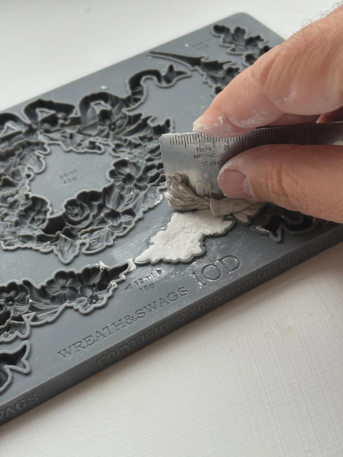 Iron Orchid Designs - Wreath and Swags Mould